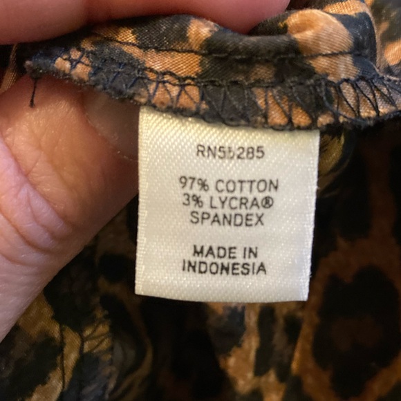 Express brand. Leopard print wrap top -Med - Picture 9 of 11